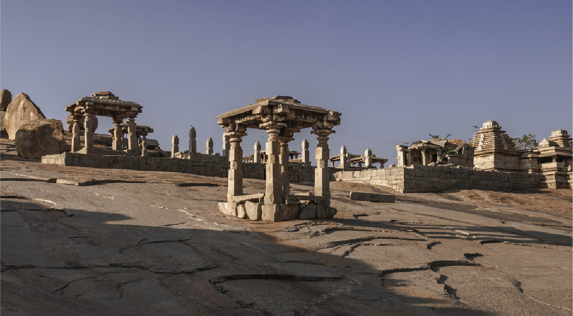 Hemakuta Hill Temples